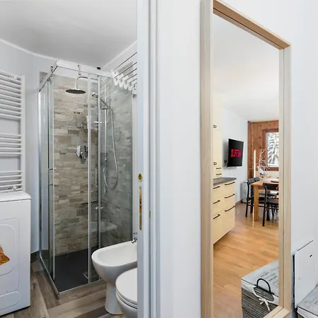 Esclusivo Trilocale 6 Posti Letto Sulle Piste Da Sci * ブレウイル・チェルヴィナイア